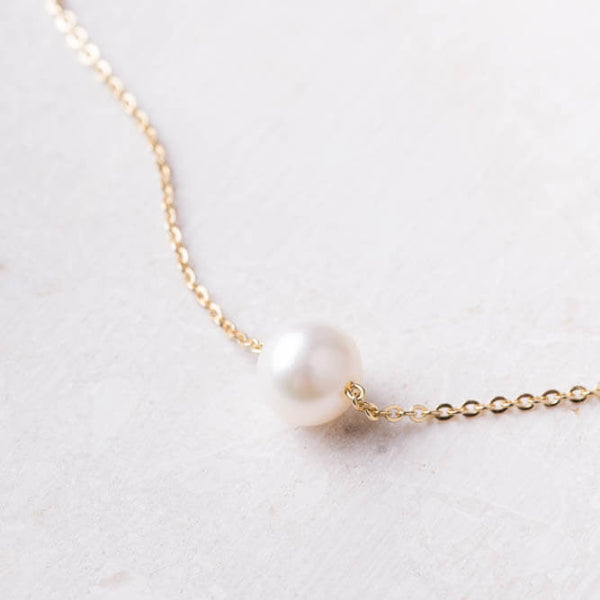 Simplicity Pearl Gold Necklace