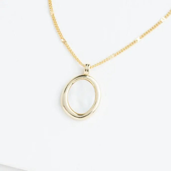 Mother of Pearl Oval Gold Necklace