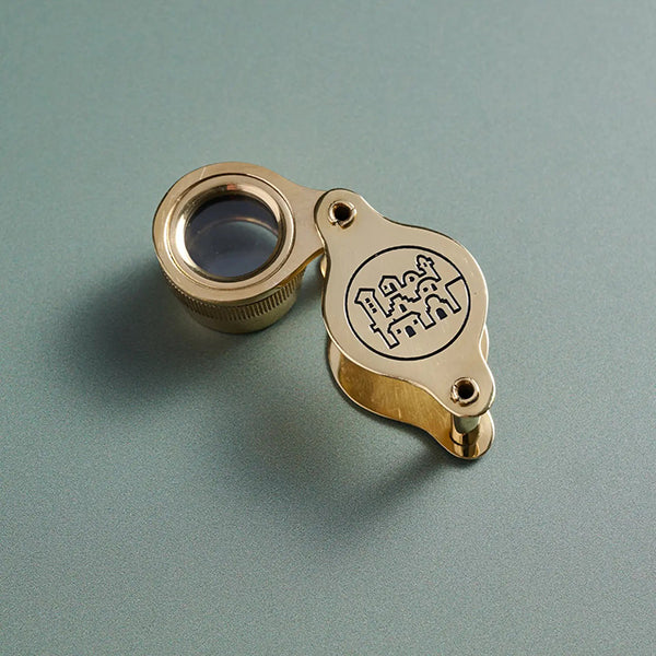 Magnifying Loupe